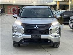 ميتسوبيشي اوتلاندر